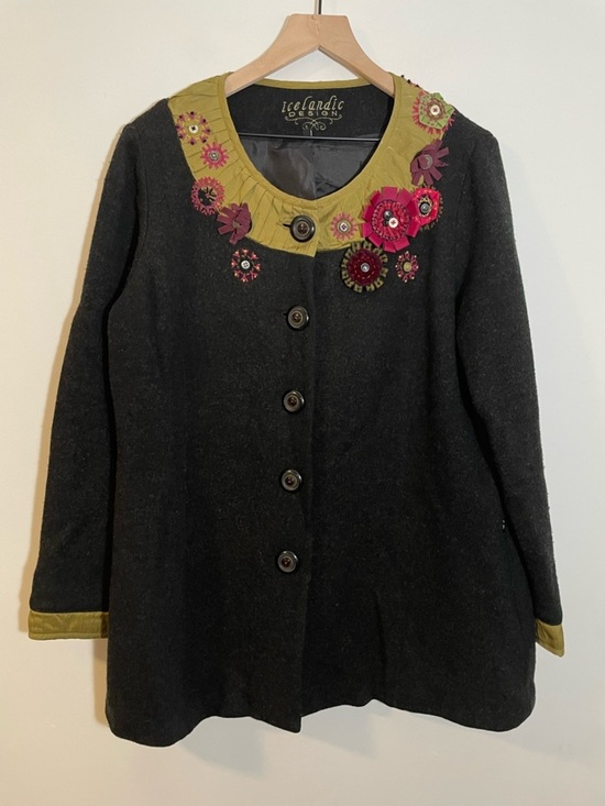 Icelandic Design Jackets & Blazers - Icelandic Design Gray Silk Floral Applique Lined Wool Jacket Women's Size XL